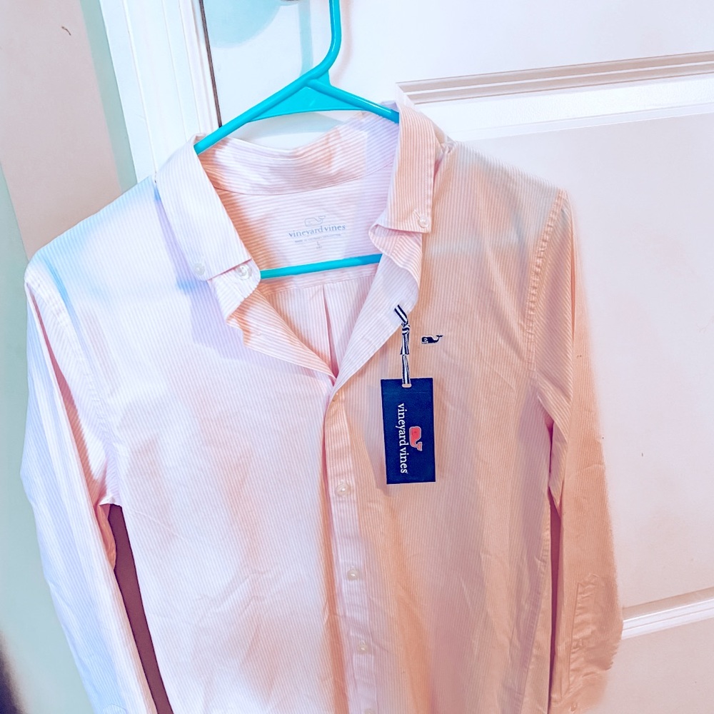 Vineyard Vines collared button up